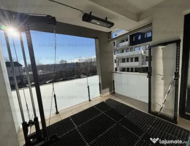 Apartament 2 camere, decomandat - zona Tractorul