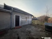 Casa +Teren intravilan 900 mp ( 2 corpuri de casă )Calea Gi 