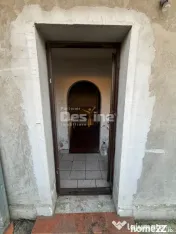 Casa +Teren intravilan 900 mp ( 2 corpuri de casă )Calea Gi 