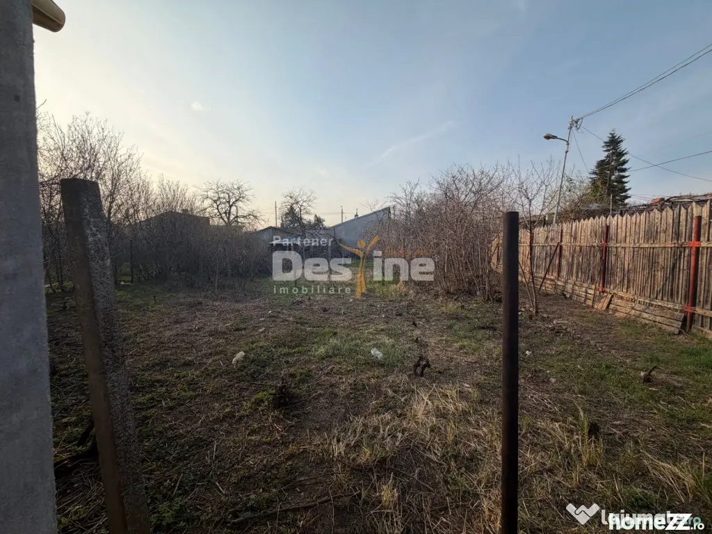 Casa +Teren intravilan 900 mp ( 2 corpuri de casă )Calea Gi