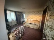 Casa +Teren intravilan 900 mp ( 2 corpuri de casă )Calea Gi