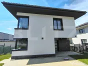 Casă individuală finisată 5 camere, 166 mp utili, cu pano 