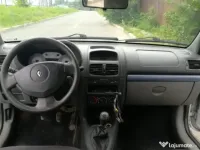 Vând Renault symbol 2011 benzina și gaz 235000 km 