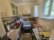 Resita, 2 Cam. Mobilat Utilat, Et. 1, Micro 2 
