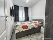 Apartament 3 camere Prima Universitatii, etaj 2, parcare, ce