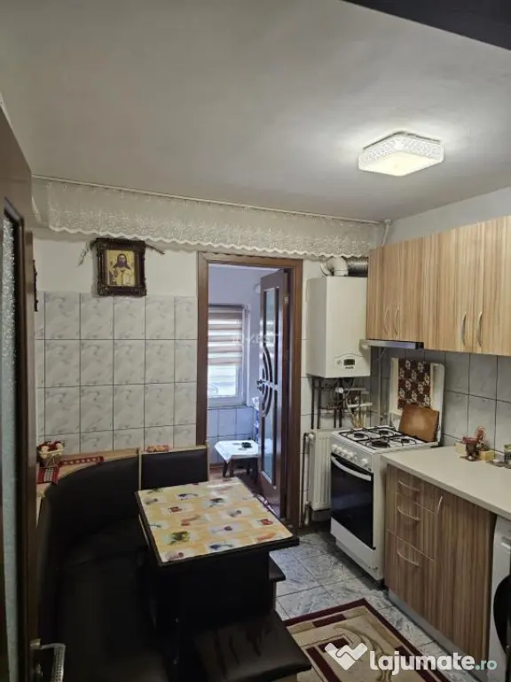 Apartament 2 camere, decomandat, zona Nicolina - Lidl, Iasi