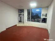 Spatiu comercial, parter de bloc, stradal, Ploiesti, Ultrace 