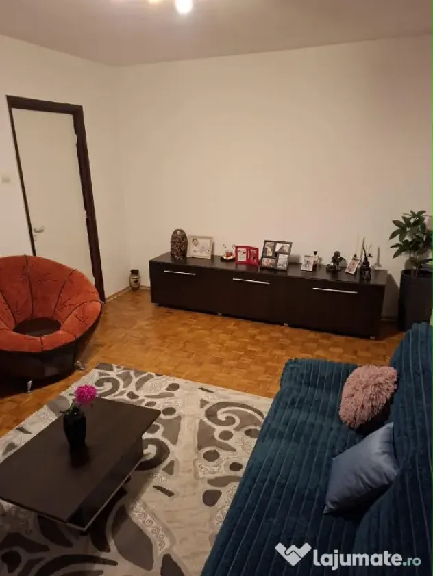 Apartament de 3 camere zona ASTRA,str Neptun