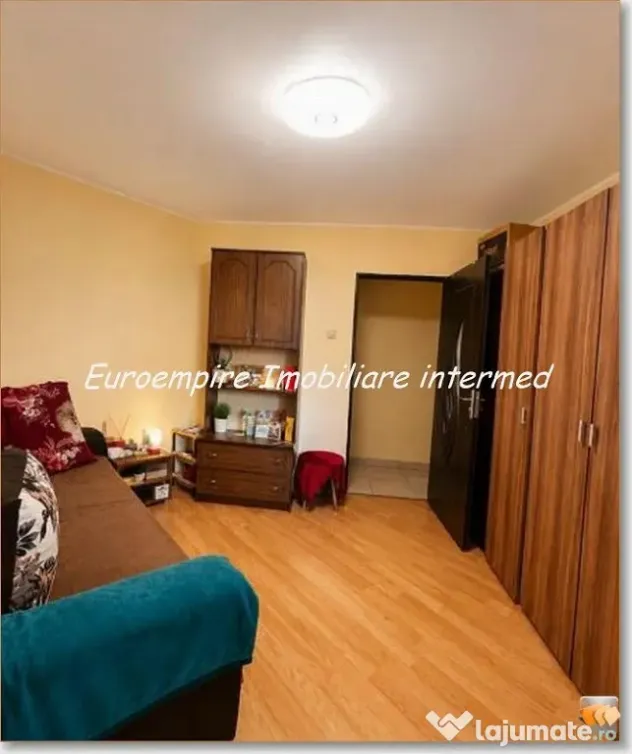 Apartament 2 camere decomandate zona KM 4-5