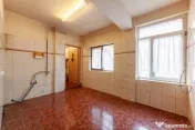 Dedeman-Big 3 camere parter inalt- bloc 2008 & parcare curt 