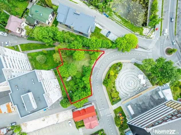 Teren premium în Sinaia – oportunitate pentru un proie...