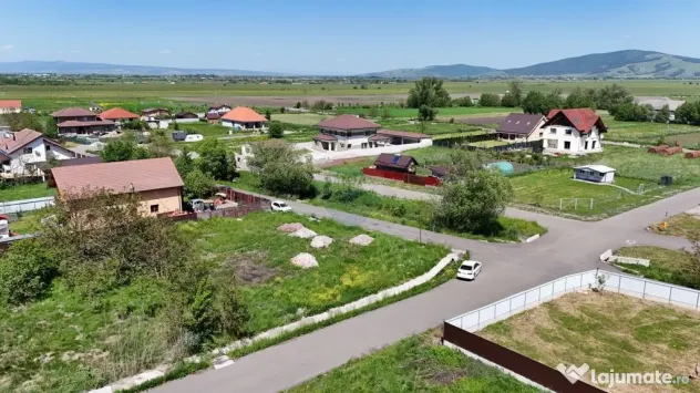 Comision 0% | Teren intravilan | 710 mp | Toate utilită?...