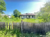Casă bătrânească de vânzare în Tocileni, cu teren gene