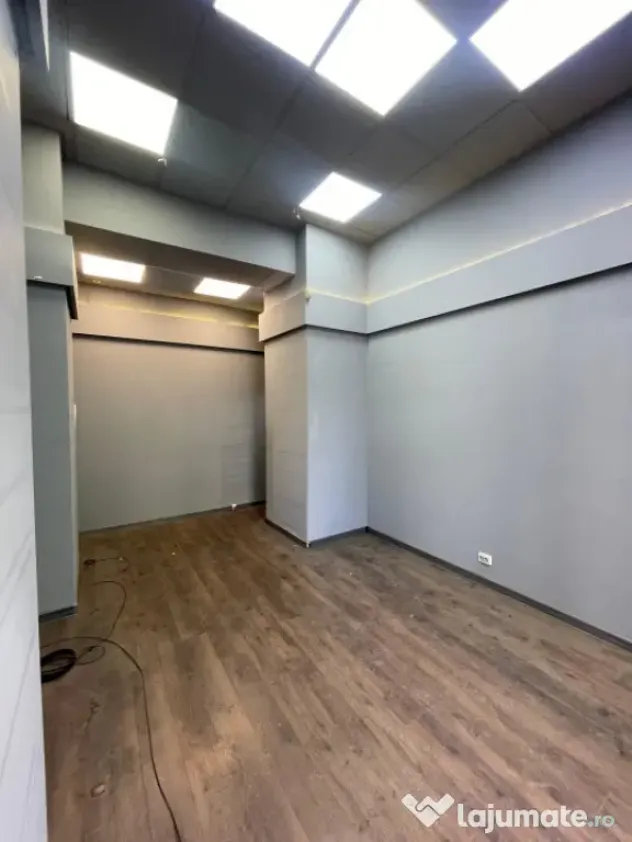 Spatiu comercial, 25mp, zona Centru