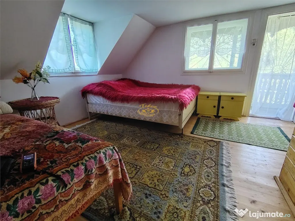 Casa de vacanta (Gheorgheni, str. Szarvas, zona km4)