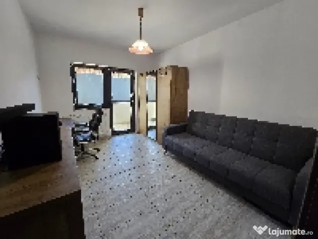 Apartament cu 3 camere, gradina, parcare in ansamblu privat