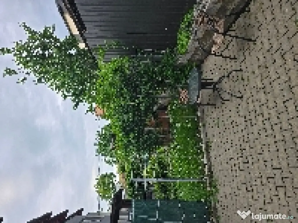 Apartament cu 3 camere, gradina, parcare in ansamblu privat
