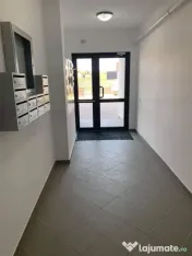Apartament de vânzare cu 2 camere Ghimbav central 