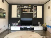 Apartament spatios cu 4 camere si 2 balcoane zona Noua