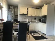 Apartament spatios cu 4 camere si 2 balcoane zona Noua