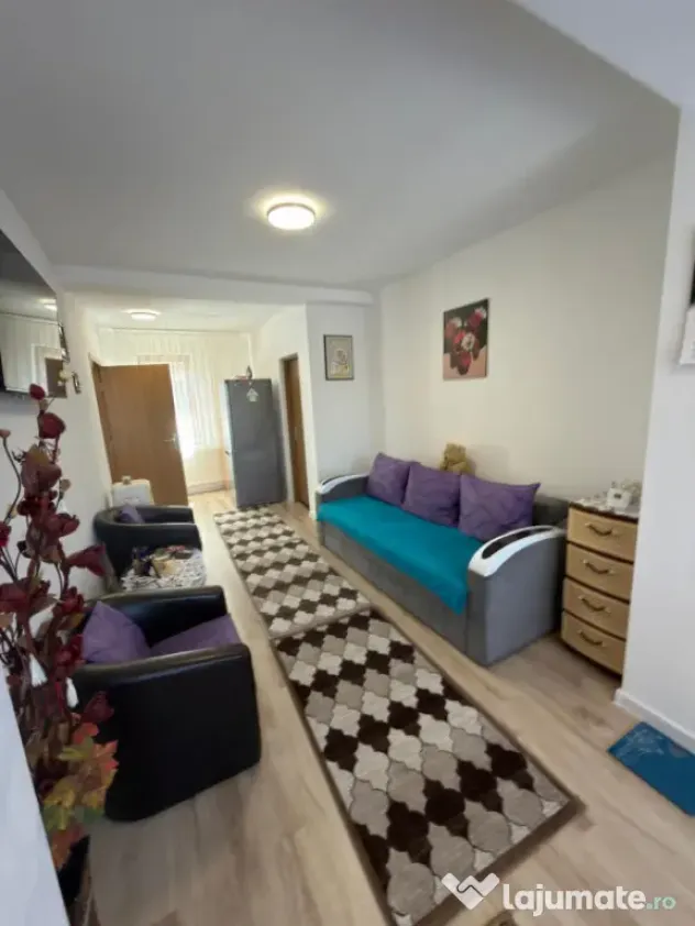 Casă de vânzare în Medeea | 3 camere | Curte generoasă |