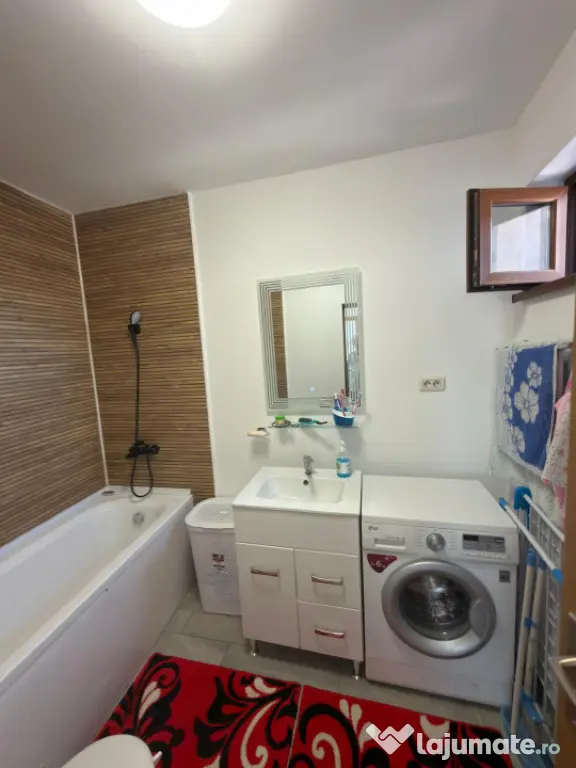 Casă de vânzare în Medeea | 3 camere | Curte generoasă |