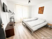 Apartament 3 camere, 90 mp, decomandat, 2 băi, zona Telegra