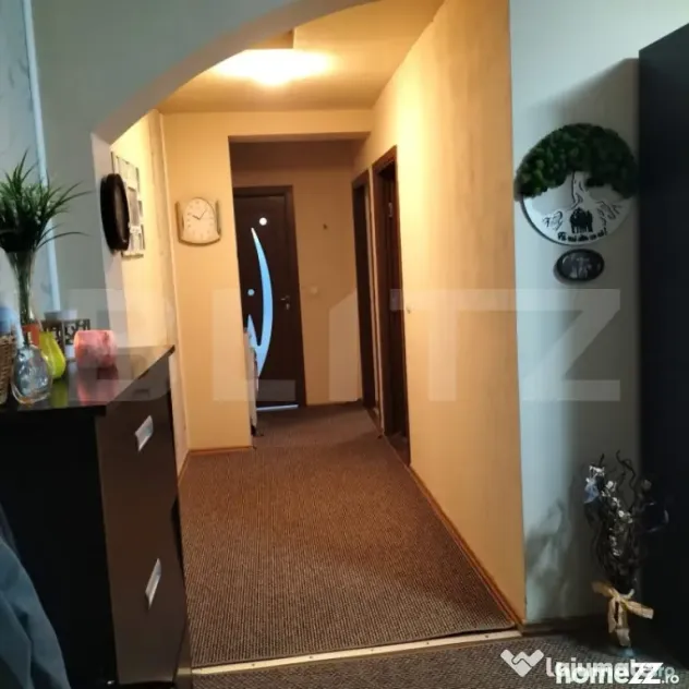 Apartament 2 camere, 50 mp si spatiu la mansarda, zona Dumbr - Zalau (Salaj)