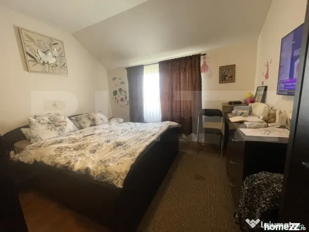 Apartament 2 camere, 50 mp si spatiu la mansarda, zona Dumbr - Zalau (Salaj)
