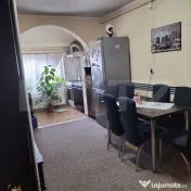 Apartament 2 camere 50mp si spatiu la mansarda, zona Dumbrav