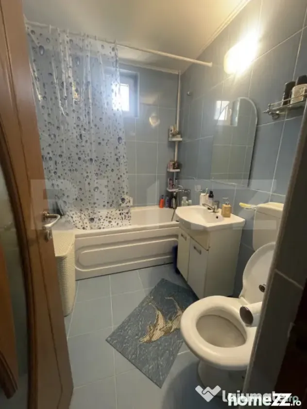 Apartament 2 camere, 50 mp si spatiu la mansarda, zona Dumbr - Zalau (Salaj)