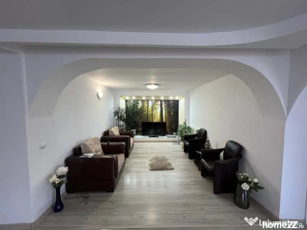 Casa impecabila P+1, 274 mp, cu 1128 mp teren si livada, zon