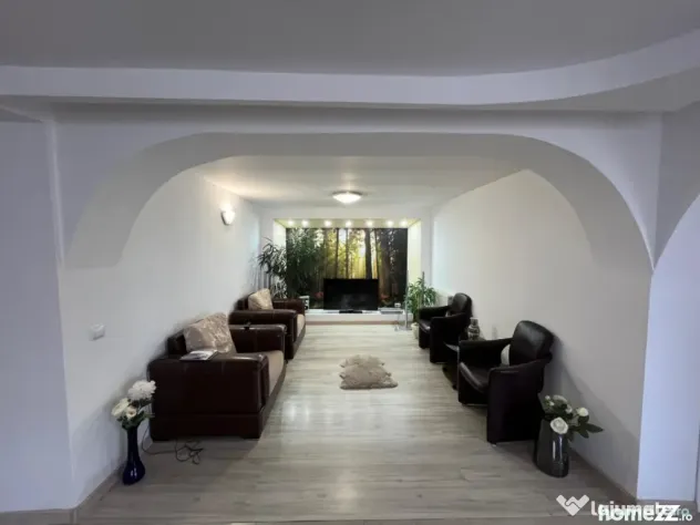 Casa impecabila P+1, 274 mp, cu 1128 mp teren si livada, zon