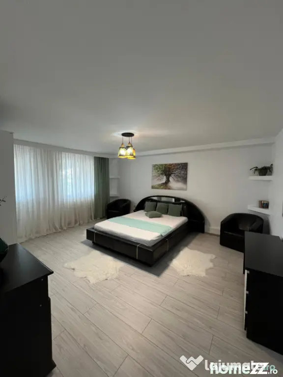 Casa impecabila P+1, 274 mp, cu 1128 mp teren si livada, zon