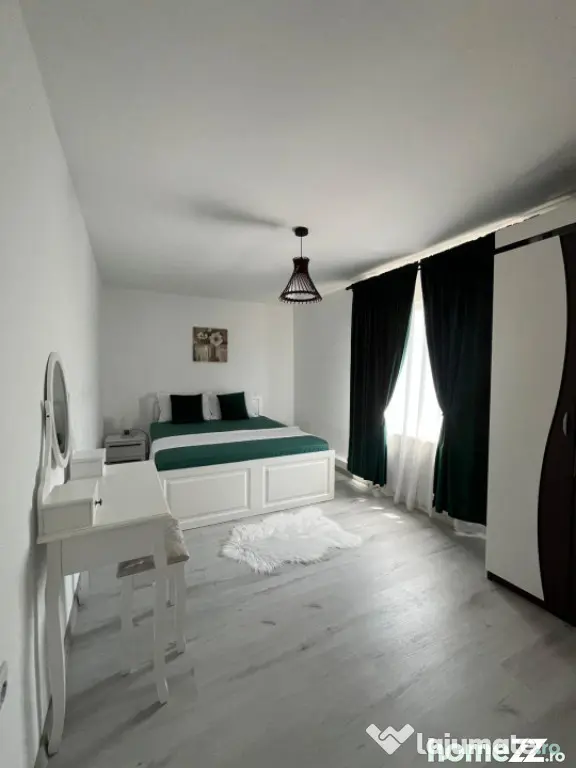 Casa impecabila P+1, 274 mp, cu 1128 mp teren si livada, zon