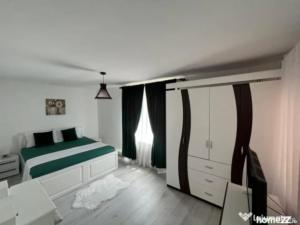 Casa impecabila P+1, 274 mp, cu 1128 mp teren si livada, zon