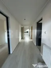 ????Proprietate deosebită cu cofetărie complet utilată, l 