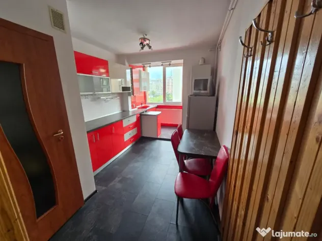 Apartament 2 camere semidecomandat etaj intermediar de inchiriat