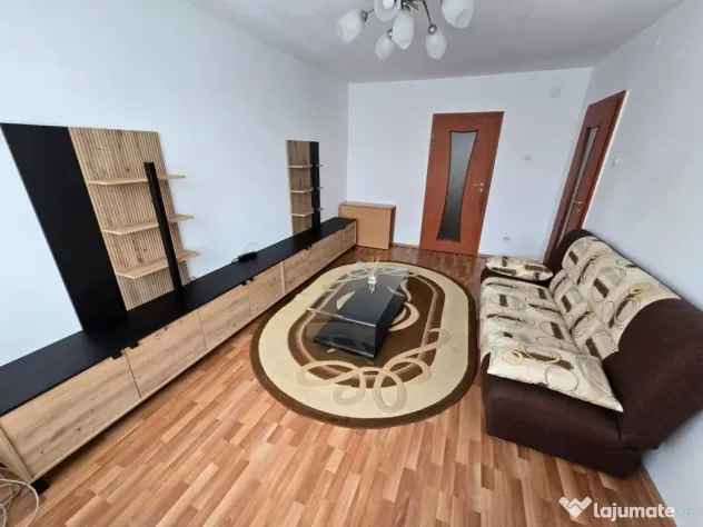Apartament 2 camere semidecomandat etaj intermediar de inchiriat