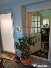 VANZARE SPECIALA Casă / Vilă cu 7 camere, Uverturii MIL...