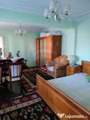 VANZARE SPECIALA Casă / Vilă cu 7 camere, Uverturii MIL...
