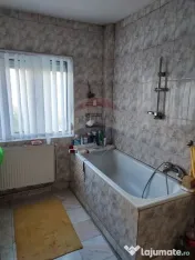 VANZARE SPECIALA Casă / Vilă cu 7 camere, Uverturii MIL...