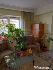 VANZARE SPECIALA Casă / Vilă cu 7 camere, Uverturii MIL...
