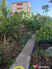 VANZARE SPECIALA Casă / Vilă cu 7 camere, Uverturii MIL...