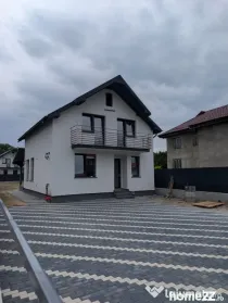 Vila toate utilitățile, încălzire pardoseală, Serbanest
