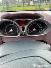 Ford fiesta trend 