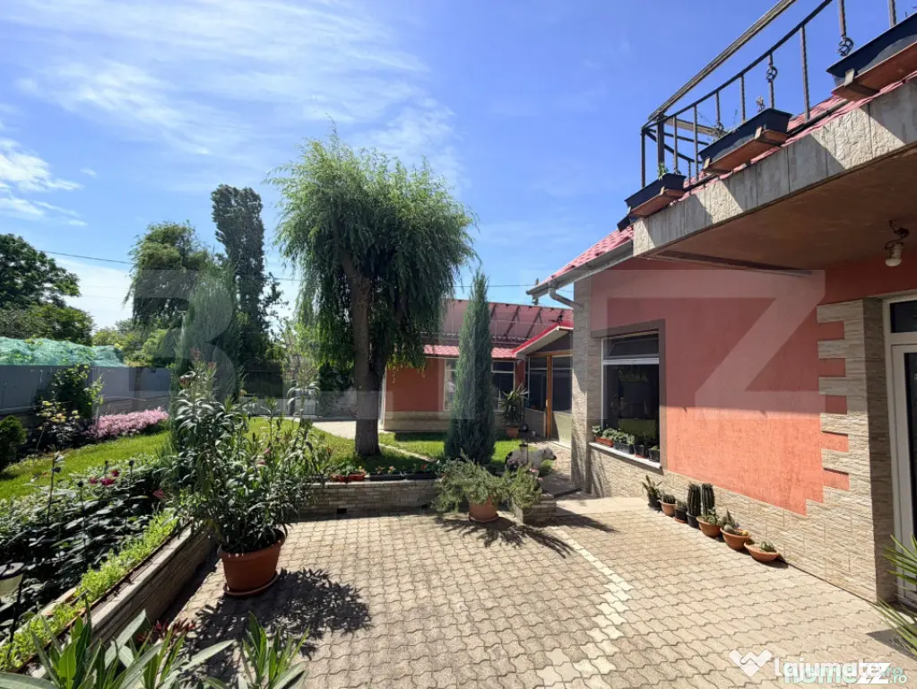 Casă individuala, P+M, garaj, teren 875 mp, 160 mp utili, - Craiova (Dolj)