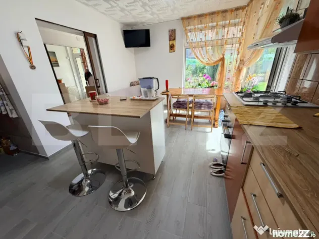Casă individuala, P+M, garaj, teren 875 mp, 160 mp utili, - Craiova (Dolj)
