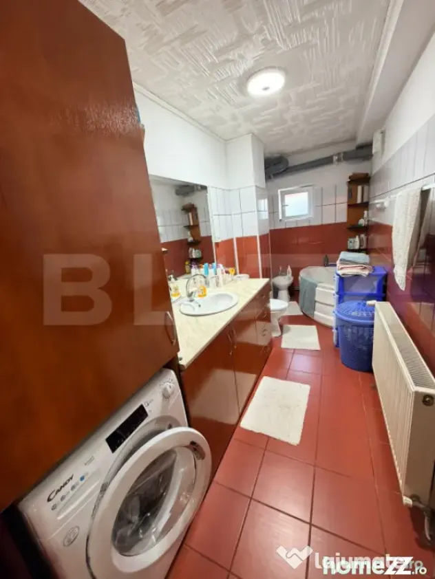 Casă individuala, P+M, garaj, teren 875 mp, 160 mp utili, - Craiova (Dolj)