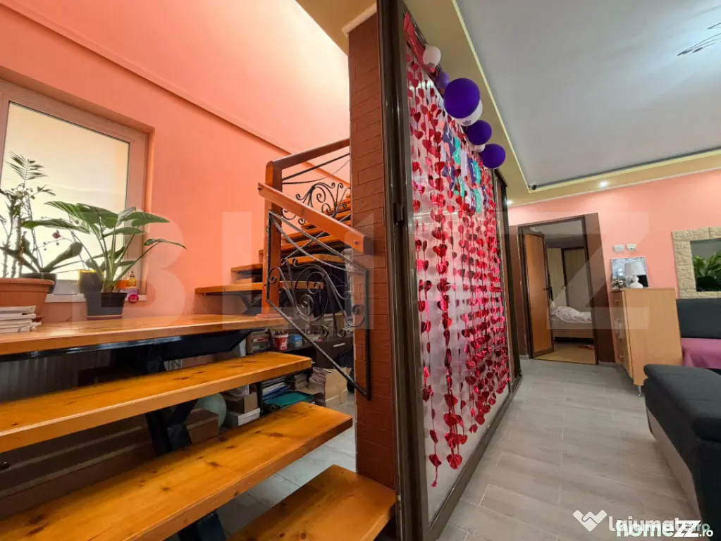 Casă individuala, P+M, garaj, teren 875 mp, 160 mp utili, - Craiova (Dolj)